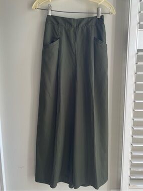 Zara Olive Green Wide-Leg Cropped Pants